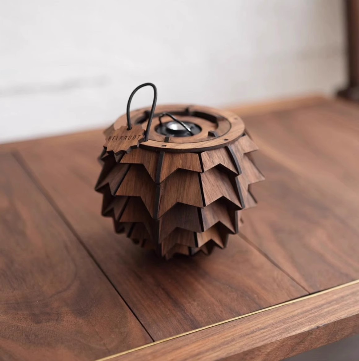 Outdoor Lighting Black - GOALZERO-Abat-jour en noyer noir en forme