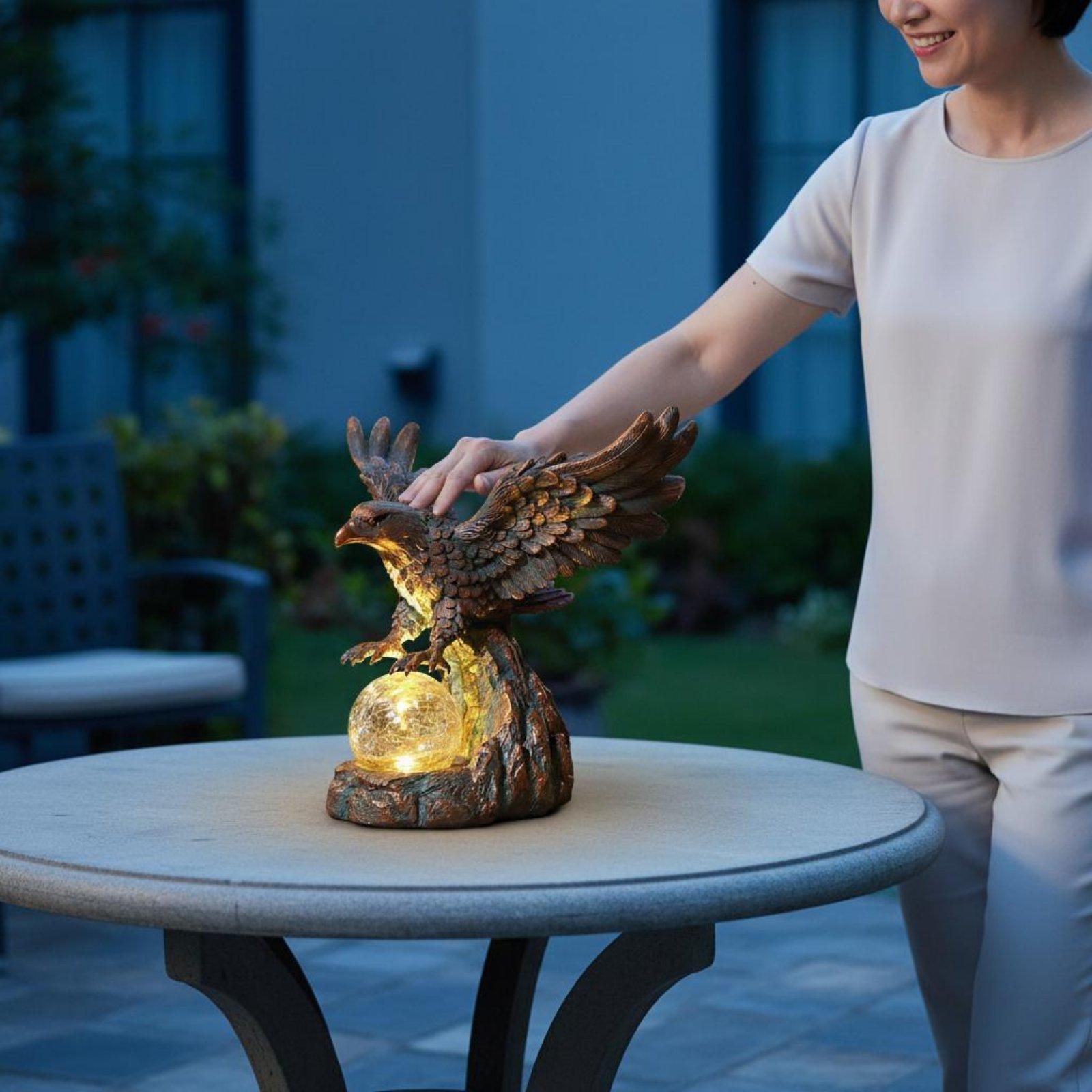 Lampe solaire en forme d'aigle - Outdoor Lighting Pathway avis et prix
